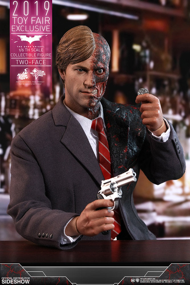 Two-Face 1/6 The Dark Knight Batman