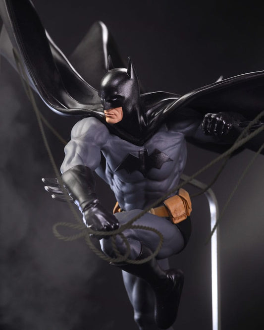 DC Direct Estatua a DC Designer Series Batman (by Dan Mora) 40 cm