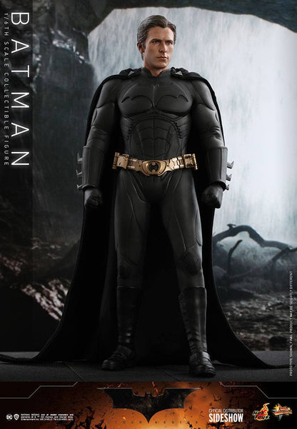 Batman Hot Toys Exclusive 1/6 Batman Begins Figura Movie Masterpiece