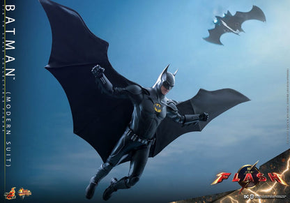 Batman (Modern Suit) 1/6 The Flash Figura Movie Masterpiece
