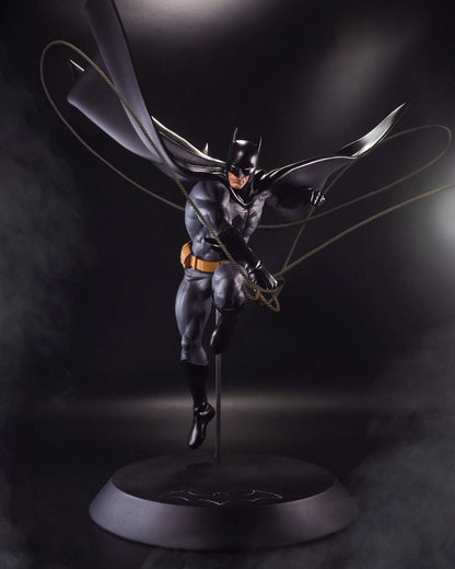 DC Direct Estatua a DC Designer Series Batman (by Dan Mora) 40 cm