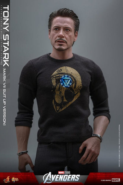 🔴PRE-ORDER Tony Stark (Mark VII Suit-Up Version) 1/6 Los Vengadores Figura Movie Masterpiece
